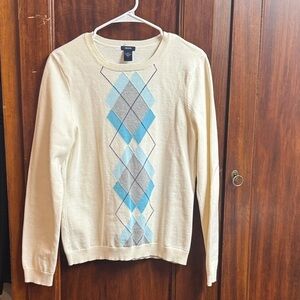 Izod cream with blue argyle long sleeve crew sweater L